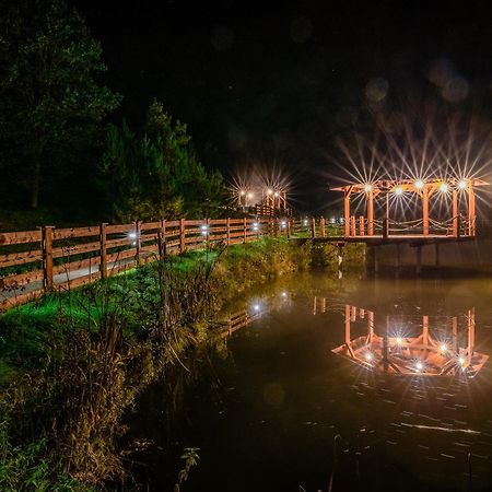 Glamping Pod Gwiazdami Pietrusza Wola Hotel Luaran gambar