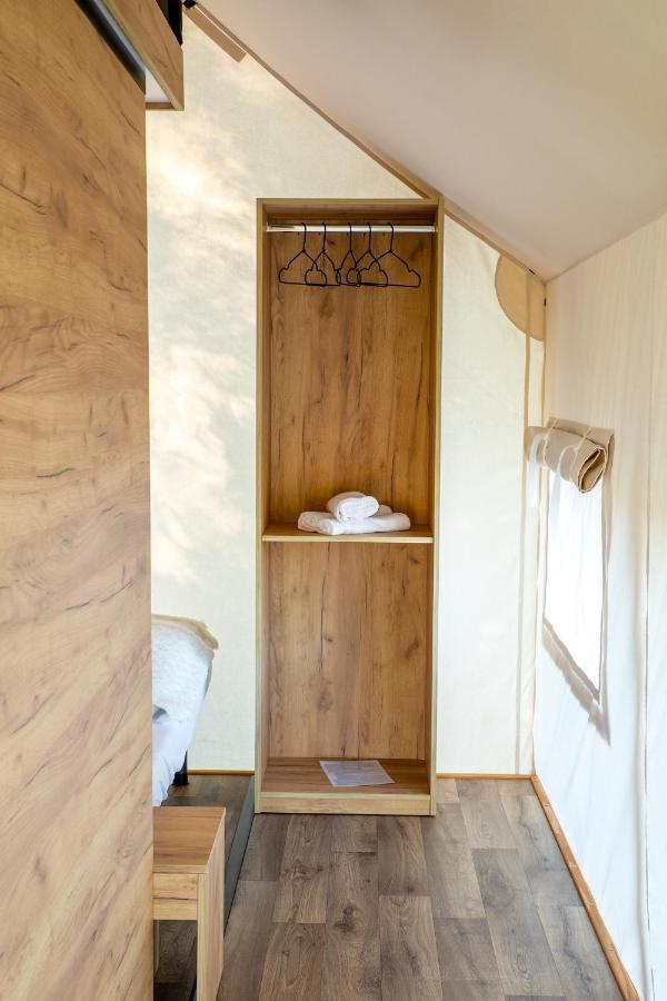 Glamping Pod Gwiazdami Pietrusza Wola Hotel Luaran gambar